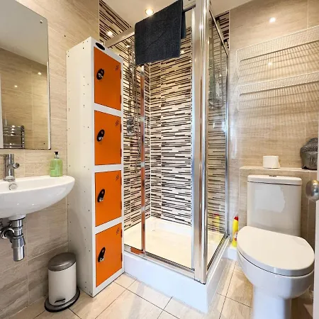 Apartment 3-bed Bonny Flat - West End Centre *