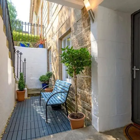 Lovely 2 Bedroom Garden Flat In Trendy West End * 格拉斯哥
