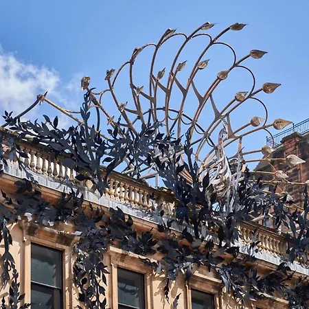 69 St Georges Mansions Отель