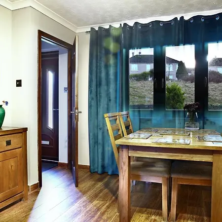 A Cosy House Near The Centre *