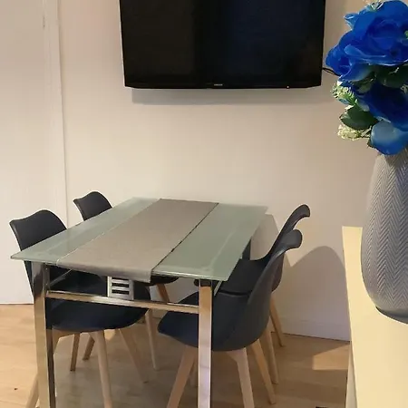 Ground Floor With Garden * غلاسغو