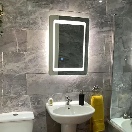 Apartment Ground Floor With Garden *