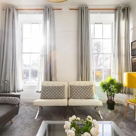 شقة West End 5 Min Walk To Secc And Hydro