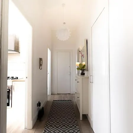 West End 5 Min Walk To Secc And Hydro *