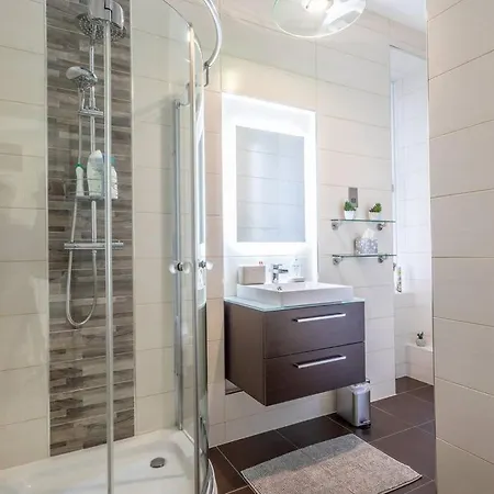 West End 5 Min Walk To Secc And Hydro شقة غلاسغو