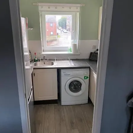 Entire 1 Bedroom With Private Parking Lägenhet Glasgow