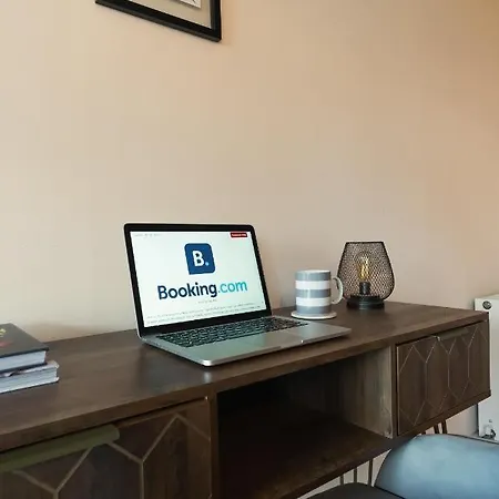 Appartement West End Escape - Prime Location *