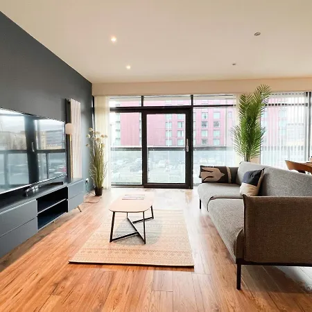 Apartment Lovely Two Bed In Finnieston *