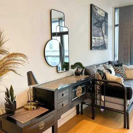 Daire Lovely 2 Bed Duplex With Hydro Views Glasgow