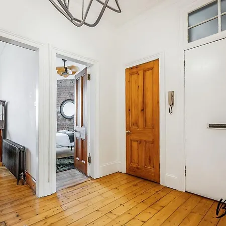 Vavin - Central - Cozy 2 Br-1ba - Free Parking