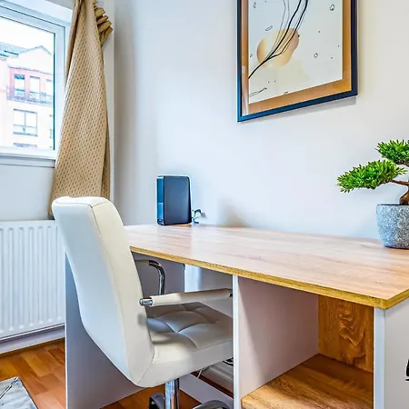 Sorbonne - West End 3br-2ba, Near Kelvingrove Museum - Free Parking By Bonjour Residences Lägenhet
