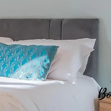 Apartment Beaubourg - Finnieston 1br-1ba - Free Parking Near Kelvingrove Park By Bonjour Residences