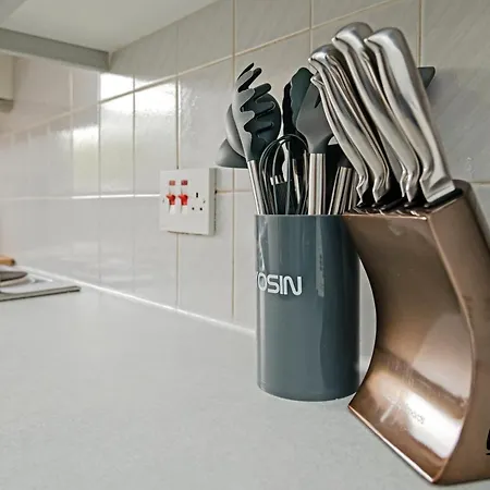 Cygne - Finnieston-1br-1ba At Minerva Court-free Underground Parking By Bonjour Residences شقة غلاسغو