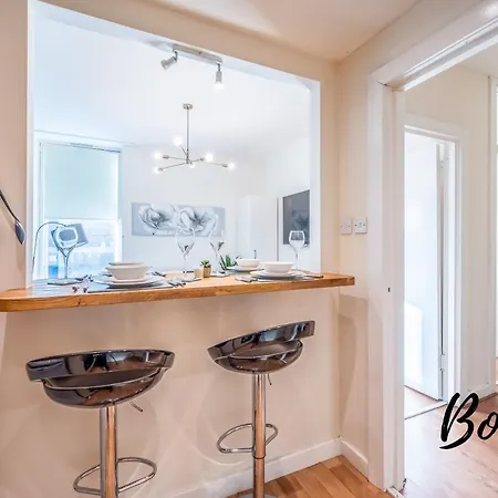 Beaubourg - Finnieston 1br-1ba - Free Parking Near Kelvingrove Park By Bonjour Residences
