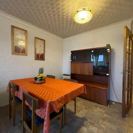 West End Hidden Gem - Modern 2-bedroom With Residents Patio Lejlighed *