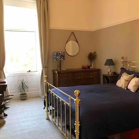 Spacious 3 Bed Flat In The Heart Of The West End. Apartament Glasgow