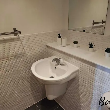 Anderston - Cozy With Neighbourhood Views By Bonjour Residences - * Glasgow