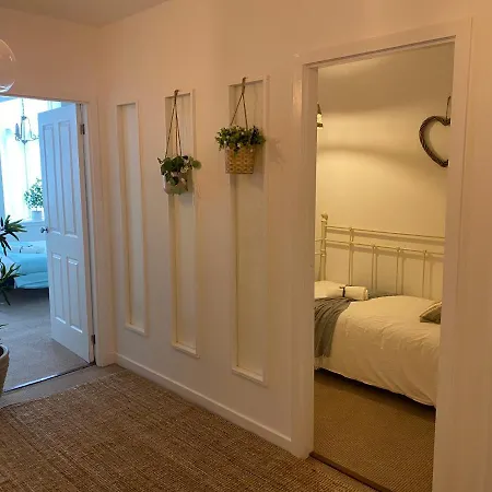 Inviting 1-bed In Merchant City * Glasgow