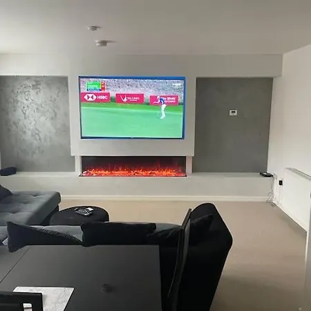 03 Flat Apartment *