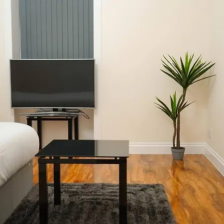 - 2 Bedroom Glasgow