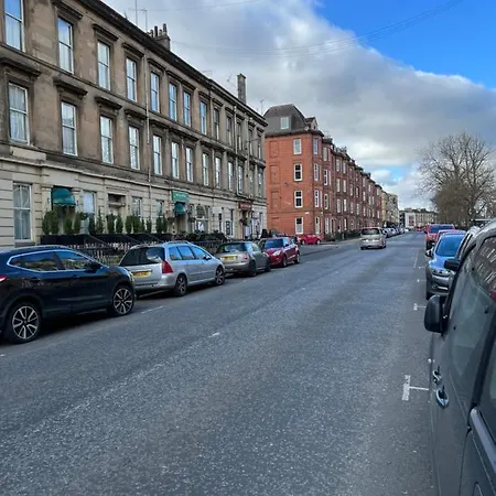 Sauchiehall Street West End Apartment Glasgow