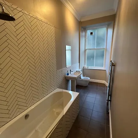 Sauchiehall Street West End *