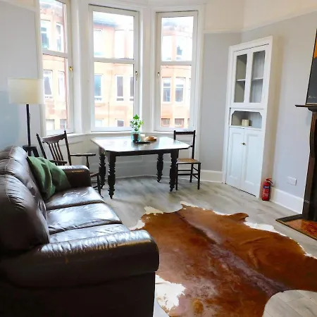 Spacious Apt Mins From Art Gallery And Gla Uni Lägenhet *