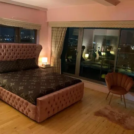 Lägenhet Designer Penthouse With Riverviews - G1 Centre, 3 Bedrooms, 2 Bathrooms, 1 Living / Kitchen. Full Floor, Wrap Around Terrace, Panoramic Views, Off Station / Buchanan Street Glasgow