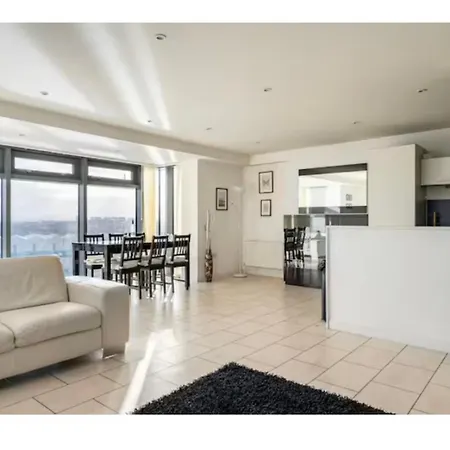 Secc Riverview Penthouse *