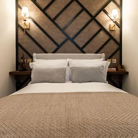 The Devonshire - Your 5 Star West End Stay! דירה גלאזגו