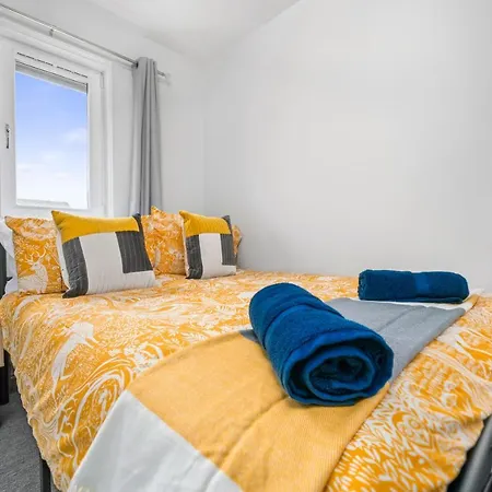 I'm Your Host - Bridgeton House Glasgow