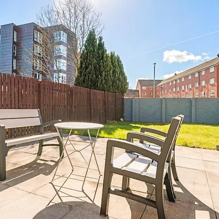 I'm Your Host - Bridgeton House *