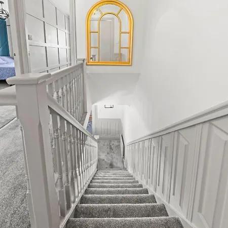 I'm Your Host - Bridgeton House グラスゴー