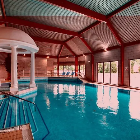 Glynhill & Near Airport Hotel 4*