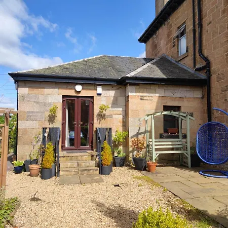 Beautiful Self Contained With Garden Appartement Glasgow
