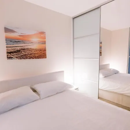 3/5 - New 1-bed At Harbour شقة