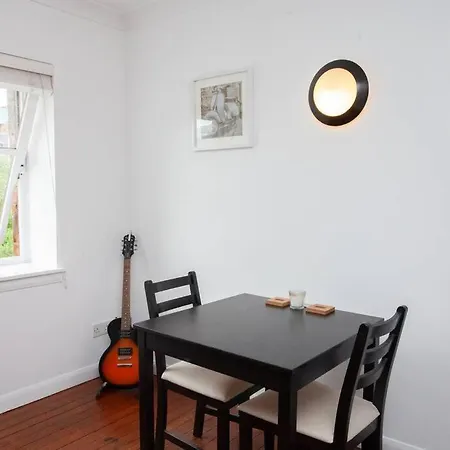 Flat In Heart Of Merchant City Apartment
