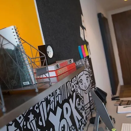 Modern Living At Riverside In The Heart Of Lejlighed