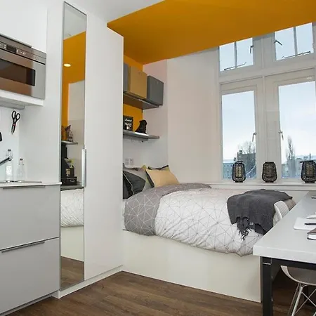 Modern Living At Riverside In The Heart Of Lejlighed *