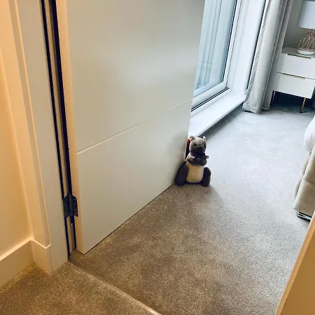 Feriehus Sec Hydro Executive Triplex Townhouse, Central, 3 Bedrooms/3 Bathrooms, 1 Living Room/kitchen, 3 Floors, Master Bed's Terrace, Main Door, Garden,