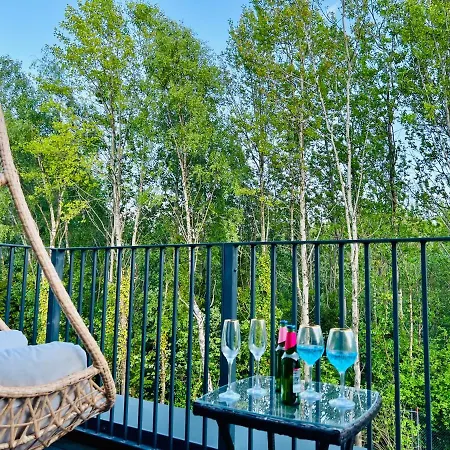 Ferienhaus Sec Hydro Executive Triplex Townhouse, Central, 3 Bedrooms/3 Bathrooms, 1 Living Room/kitchen, 3 Floors, Master Bed's Terrace, Main Door, Garden, *
