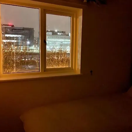 شقة Centre Flat With River Views And Parking