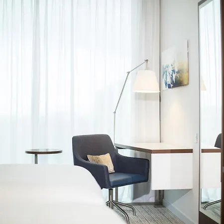 Courtyard By Marriott Sec Hotel