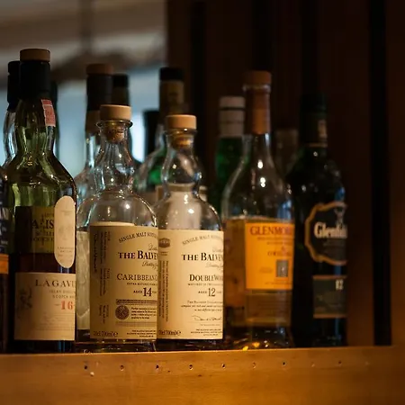 酒店 West By Compass Hospitality 3*