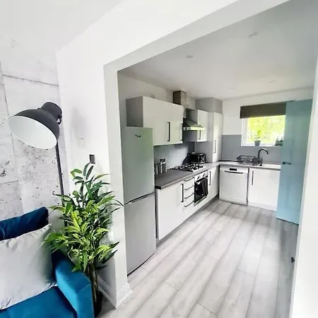 Сasa de vacaciones Spacious 5BR house Glasgow