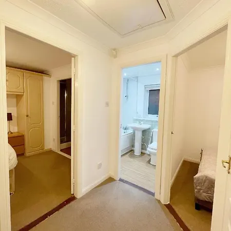 Cozy Nights Svp Detached House