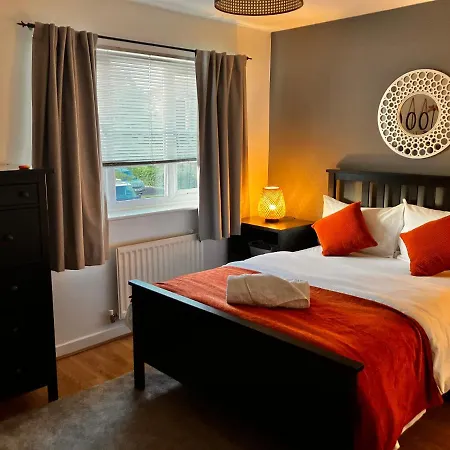 Holiday home Urban Escape Free Parking 20min Walk To Center