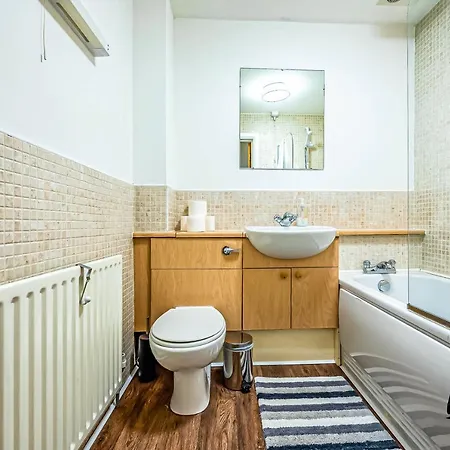 West End 3br-2ba, Near Kelvingrove Museum - Free Parking By Bonjour Residences * Glasgow