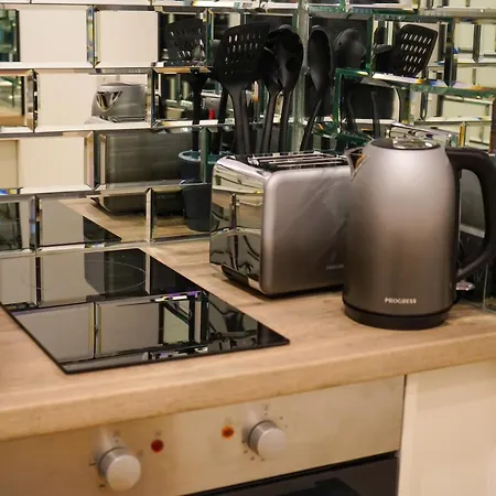 Ξενοδοχείο με διαμερίσματα Novana Γλασκώβη