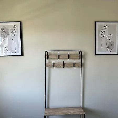 4 Bedrooms Homely House - Sleeps 6 Comfortably With 6 Double Beds,glasgow, Free Street Parking, Business Travellers, Contractors, & Holiday-goers, Near Major Transport Links In & Centre, Perfect For Common Wealth Games 2026 * Glasgow